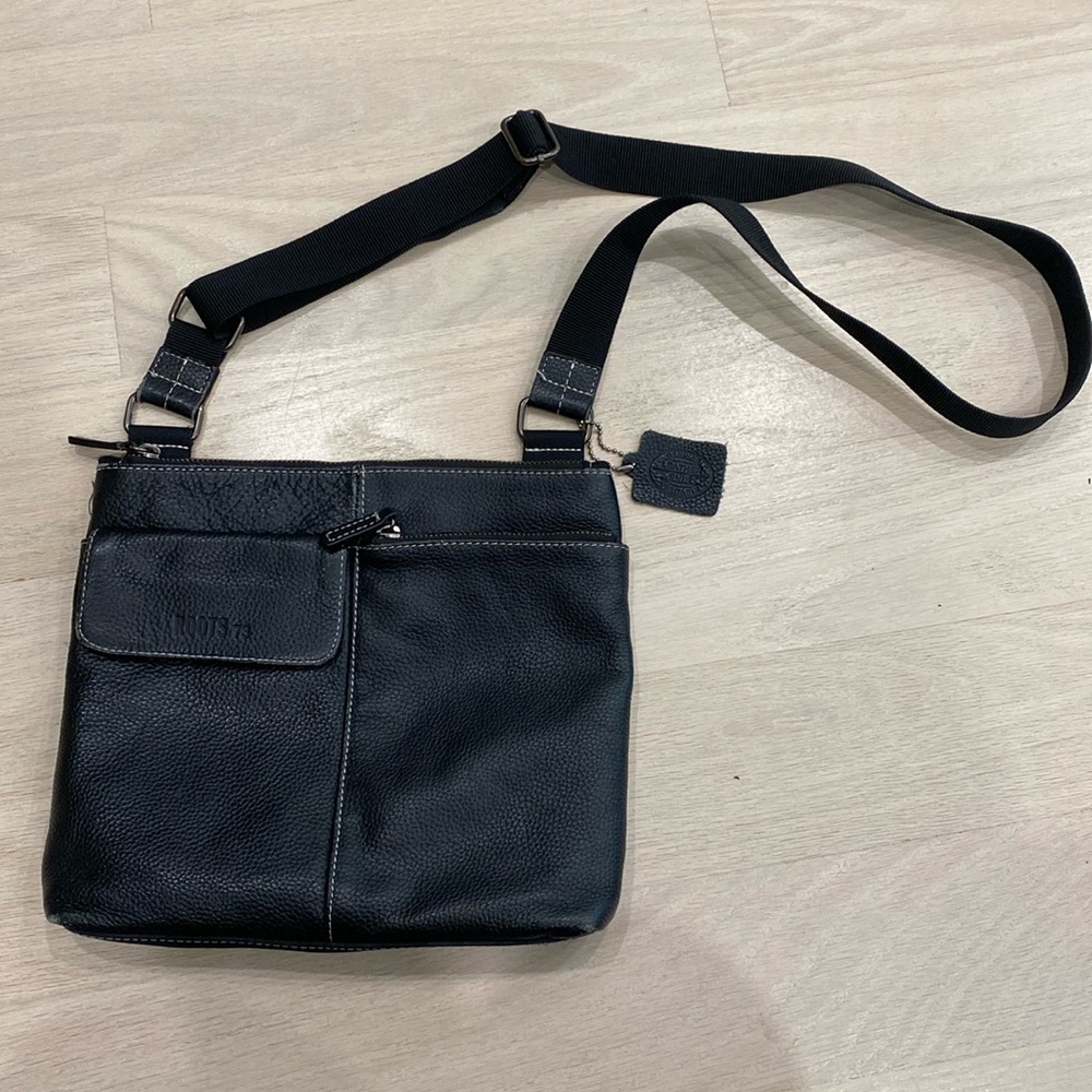 Roots Leather Purse